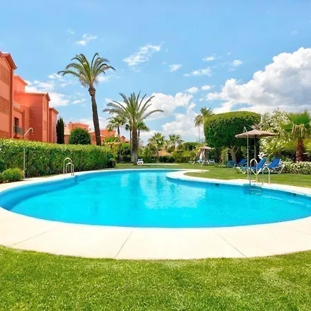 Apartment Royal 2 /freewifi,sharedpool,freeparking *
